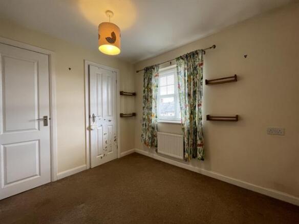 2 bed House to rent Image 4
