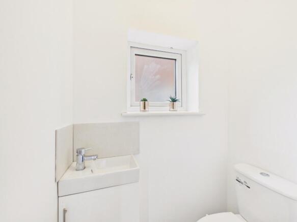 3 bed Semi-Detached for sale Image 12