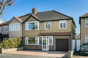 51, Lynwood Drive, Worcester Park KT4 7AE