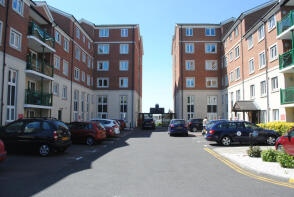 70, Montague Court, Hamlet Court Road, Westcliff-on-sea SS0 7EX