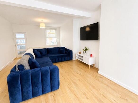 Open Plan Lounge/Dining Room
