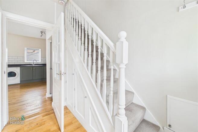 3 bed Terraced for sale Image 7