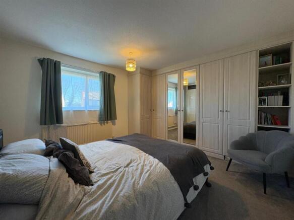 2 bed Terraced for sale Image 7