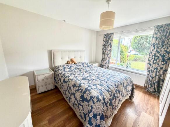 2 bed Semi-Detached Bungalow for sale Image 7