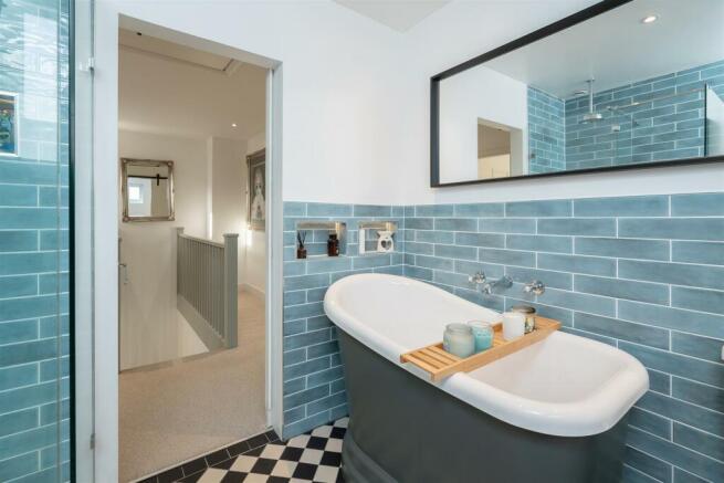 8 Blackmore Way (1057 of 86).jpg