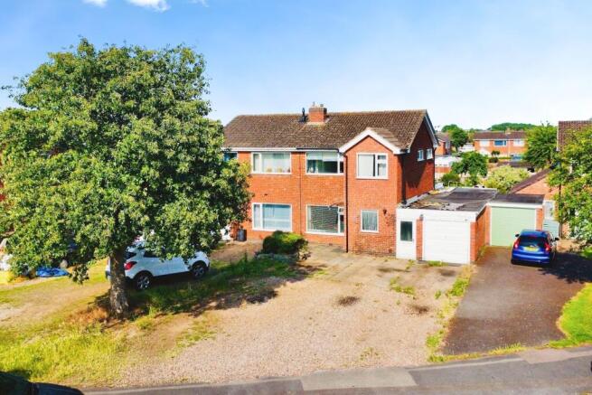 3-bed semi-detached on Long Furrow, East Goscote, LE7, £269,950