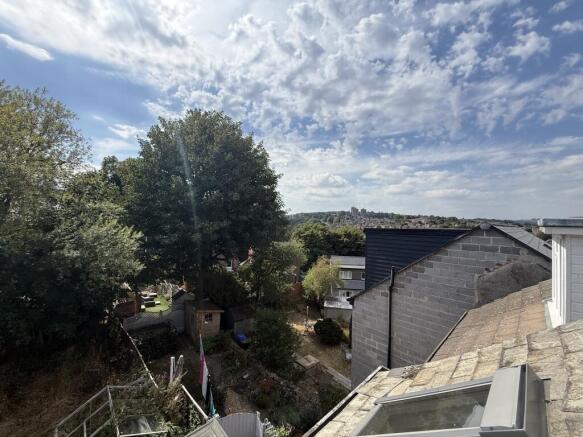 3 bed Terraced for sale Image 12
