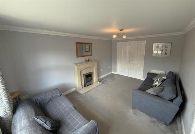 Living Room A.JPG