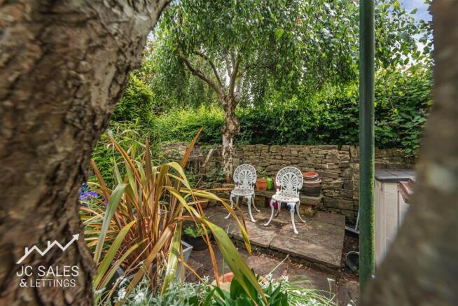3 bed House for sale Image 11