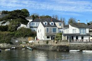 Strand Cottage, Trefusis Road, Flushing, Falmouth TR11 5TY