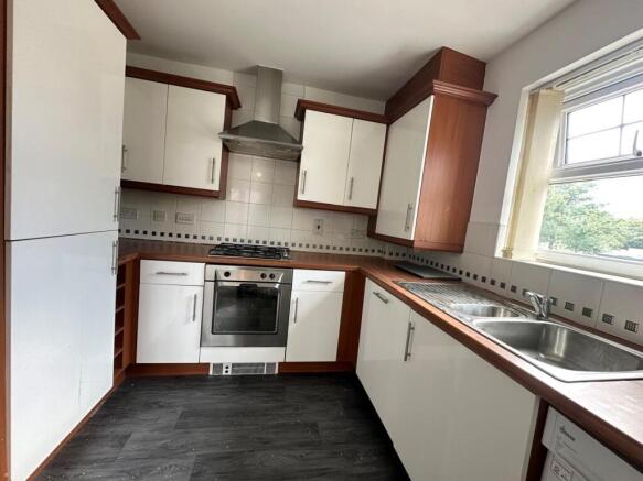 2 bed Apartment for sale Image 7
