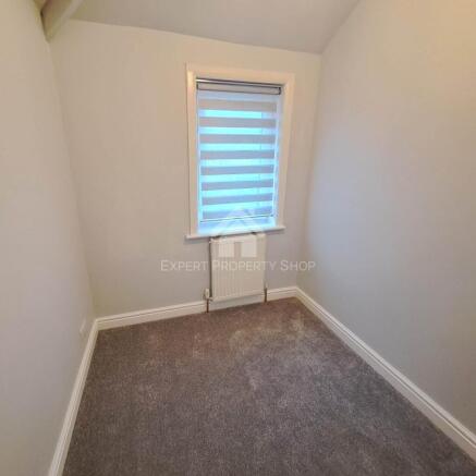 3 bed Semi-Detached to rent Image 7