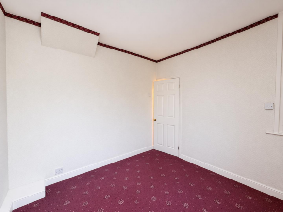 3 bed Terraced for sale Image 11