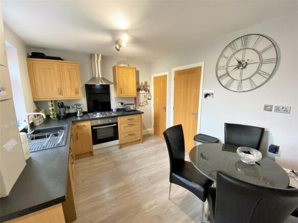 Modern Dining Kitchen 167