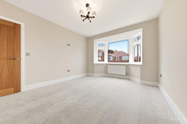 3 bed Detached Bungalow for sale Image 11