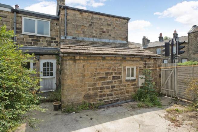3 bed Semi-Detached for sale Image 10