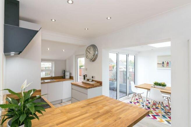 Kitchen/Dining