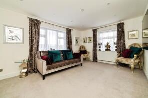 56, Upper Maylins, Letchworth Garden City SG6 2SB