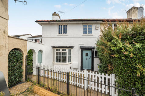 Capon Close, Mansbridge, Southampton, Hampshire, SO18