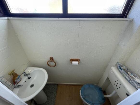 3 bed Terraced to rent Image 7