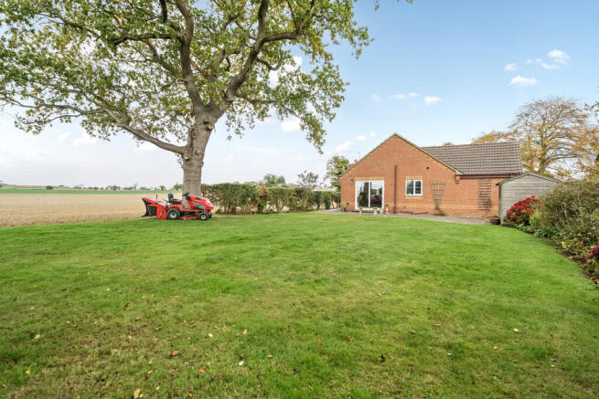 1364205-1-68f77fb...