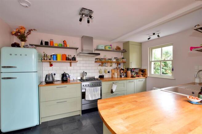 Kitchen/ Breakfast Room