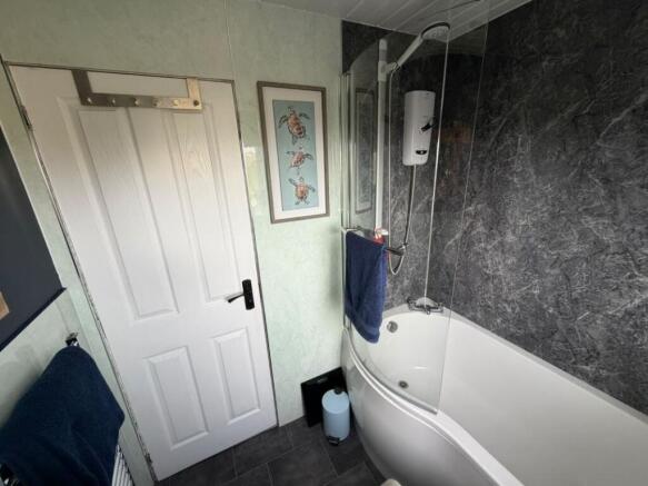 100 Sheddocksley Drive, Aberdeen, Aberdeenshire, AB16 6PJ photo 5