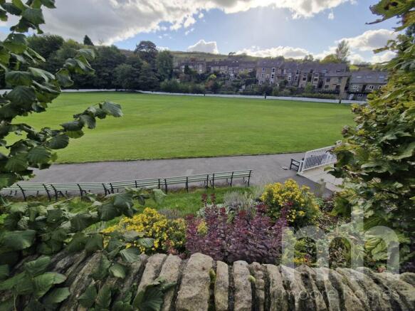 3-bed terraced on KINDER ROAD, Hayfield SK22 2HS, £450,000