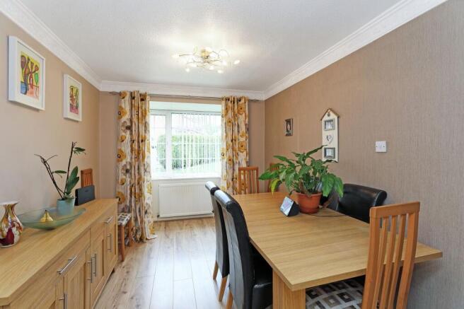4 bed Detached for sale Image 7