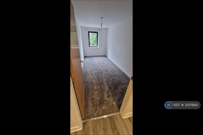 2 bed Flat to rent Image 4