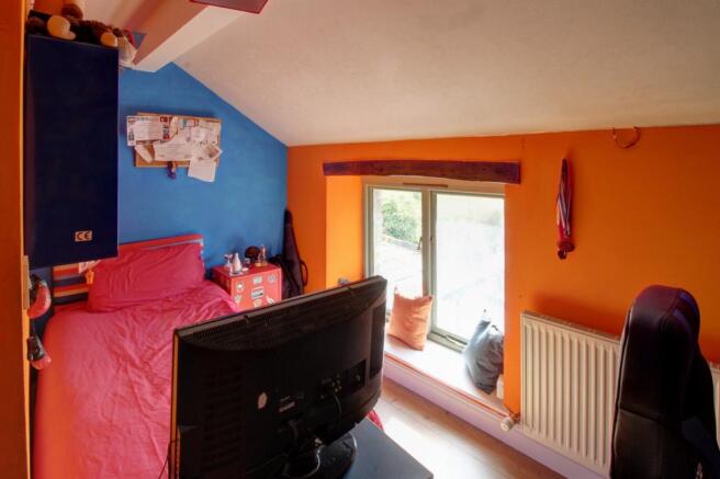 Bed4b