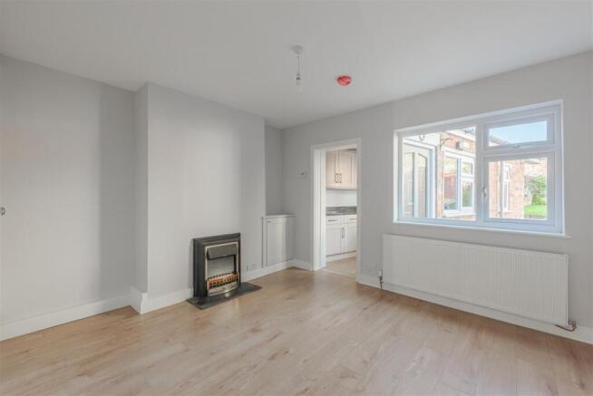 11 Derby Road, Ashby