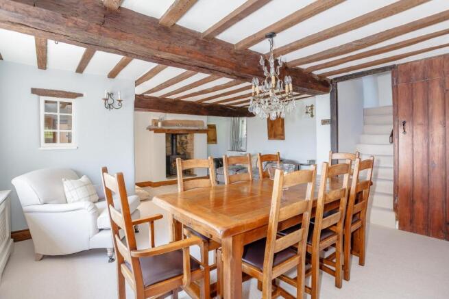 Sitting Room / Dining Room