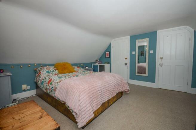 Bedroom 1.jpg