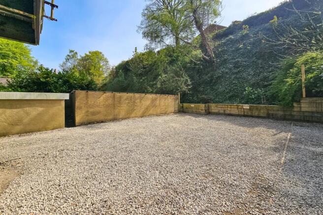 3 bed House for sale Image 8
