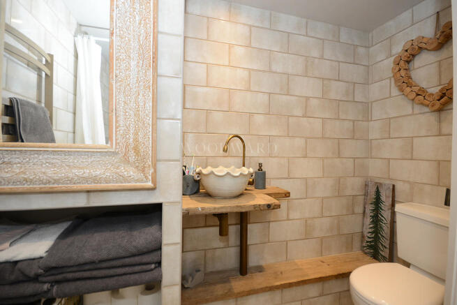 En-Suite Shower/W...