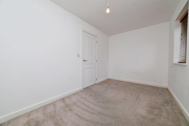 2 bed Semi-Detached for sale Image 9
