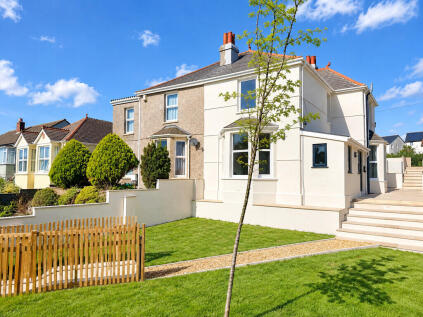 Pomphlett Villas, Plymstock, Plymouth
