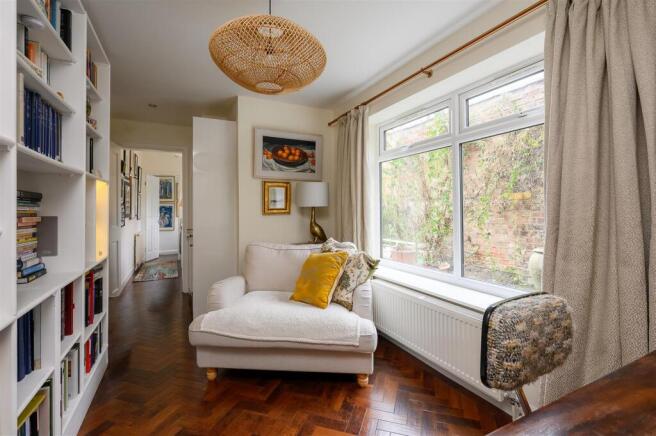 3 bed Terraced for sale Image 3