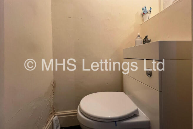 1 bed House Share to rent Image 4