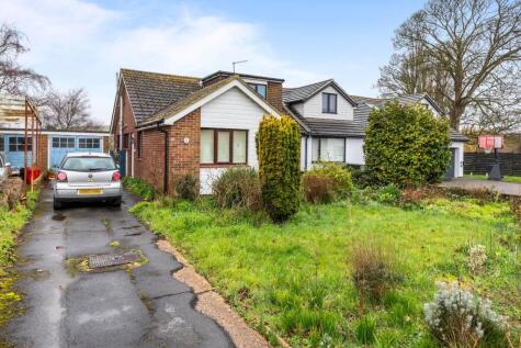 Dawn Crescent, Upper Beeding, Steyning, West Sussex, BN44 3WH