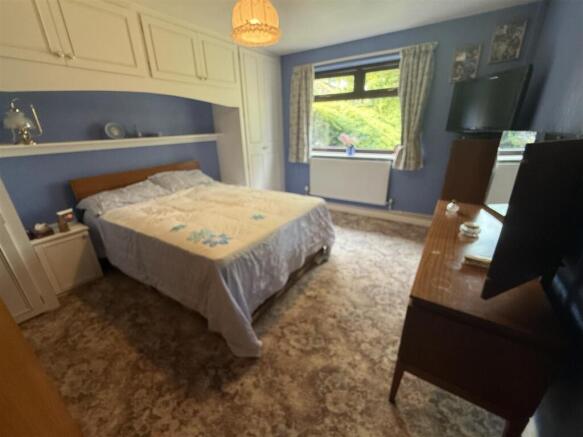 2 bed Detached Bungalow for sale Image 8