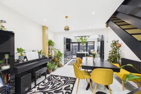 Iron Mill Lane, Crayford, Dartford, DA1