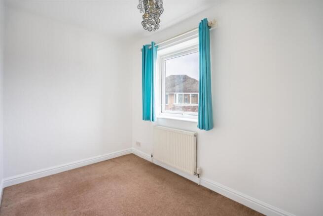 3 bed Terraced to rent Image 10