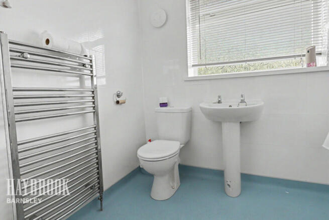 2 bed Detached Bungalow for sale Image 8
