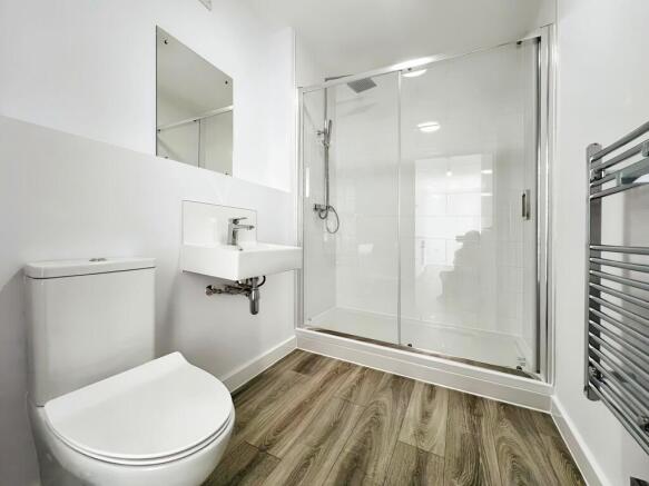 1 bed Apartment to rent Image 8