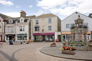 Flat 2, 10, The Triangle, Teignmouth TQ14 8AU