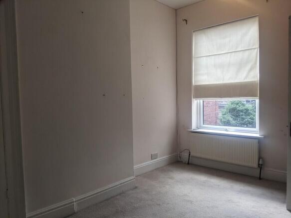3 bed Terraced to rent Image 7