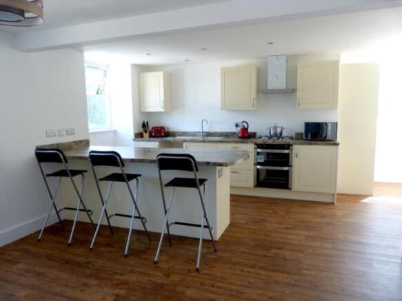 Kitchen_med
