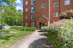 15, 2 Strachan House, Charteris Close, Wellesley, Aldershot GU11 4DW